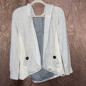 PrAna white and grey print cardigan